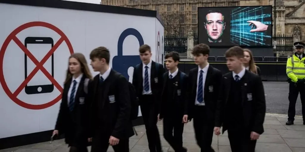The United Kingdom prepares a ban on social networks for those under 16 and tightens control over AI