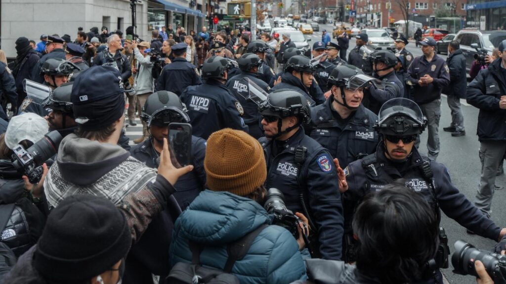 The attack with explosive devices against Mamdani’s residence is investigated as “terrorism related to ISIS”