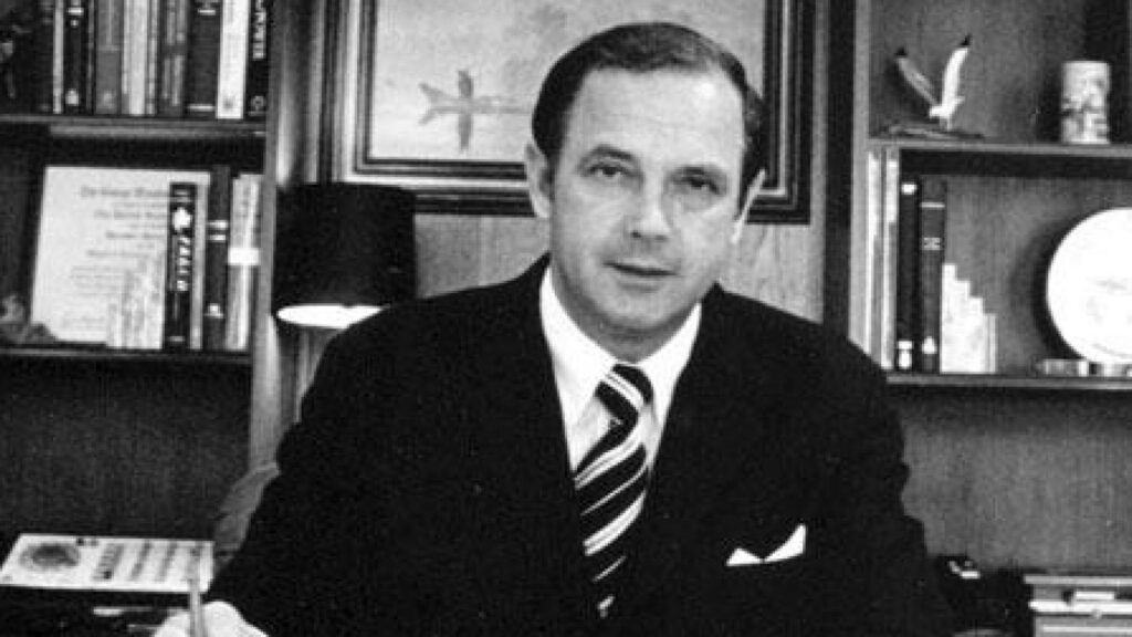 Nixon advisor who uncovered the existence of secret tapes during the Watergate scandal dies at 99