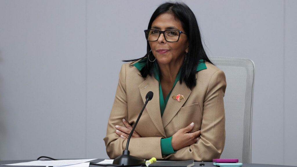 purges Vladimir Padrino and already targets Diosdado