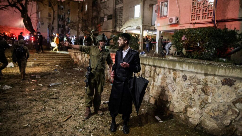 Trump gives an ultimatum to Iran to reopen Hormuz and Netanyahu urges “the leaders of the rest of the countries to join”