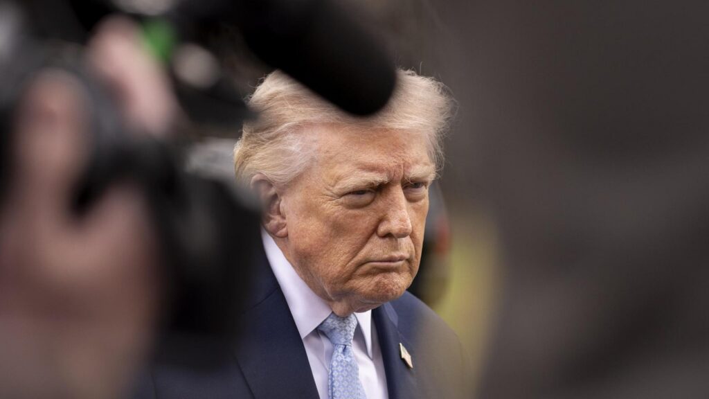 votes by mail despite considering it “fraud” and loses in his Mar-a-Lago fiefdom