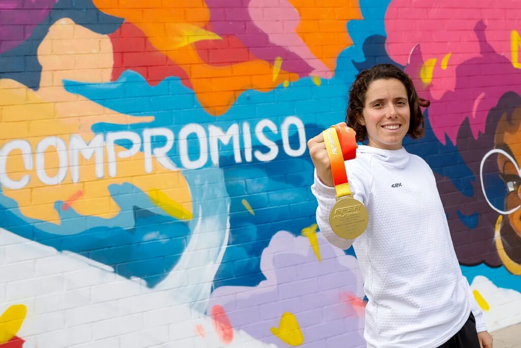 Carla Masip, the high school teacher who is the Spanish 1,500 champion:  "My students made the hallway for me when entering class"