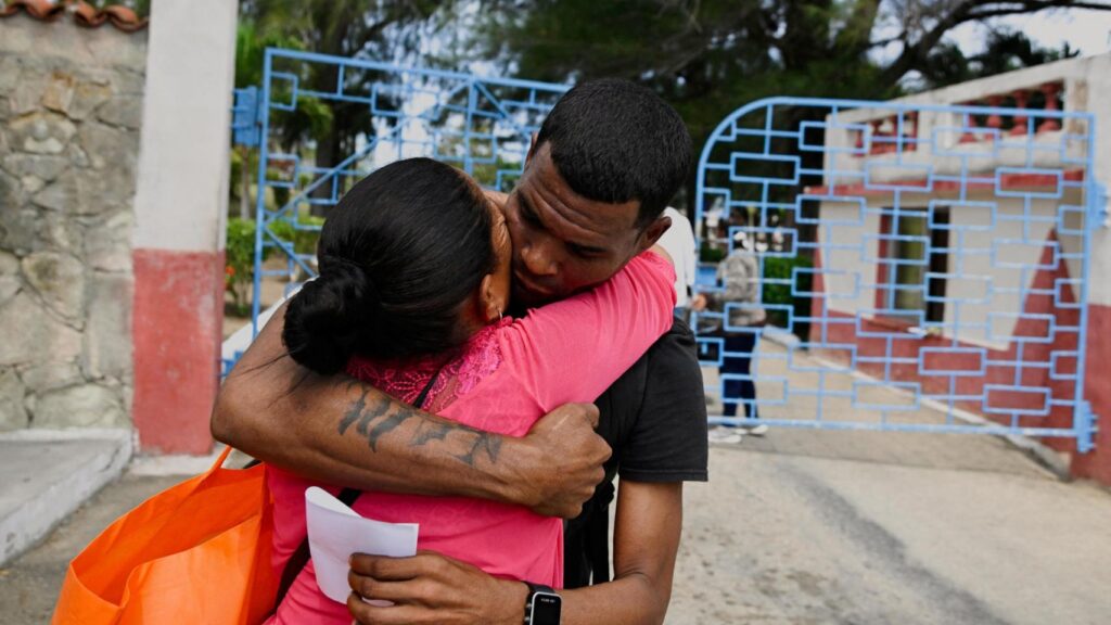 There are no political prisoners among the 2,000 released from prisons