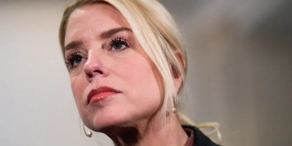 Trump fires Pam Bondi amid political tensions and pressure for judicial results